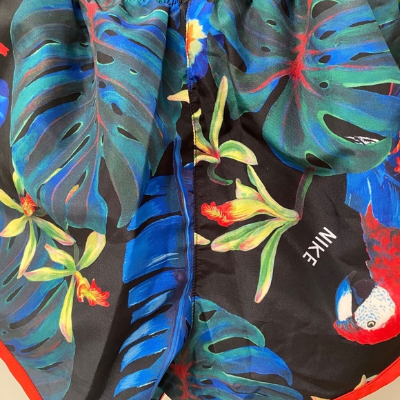 Nike Parrot Tropical Running Shorts Built-in Underwear Drawstring Windbreaker S - Picture 2 of 8
